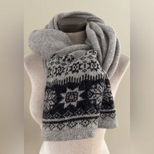 Wool Shawl Scarf with Pockets